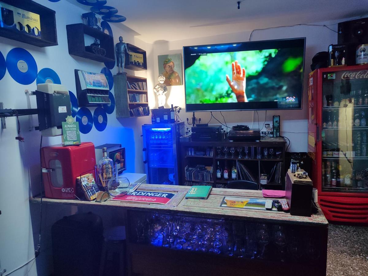 Casa Almarita - Hostal, Bar Y Restaurante Medellín Buitenkant foto